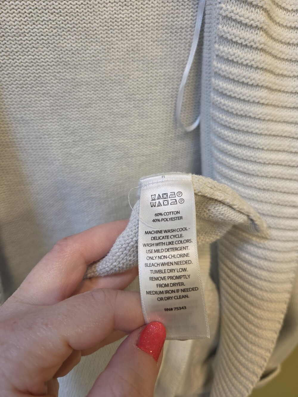 Tahari Cream Cardigan with hood size Large - Picture 5 of 6